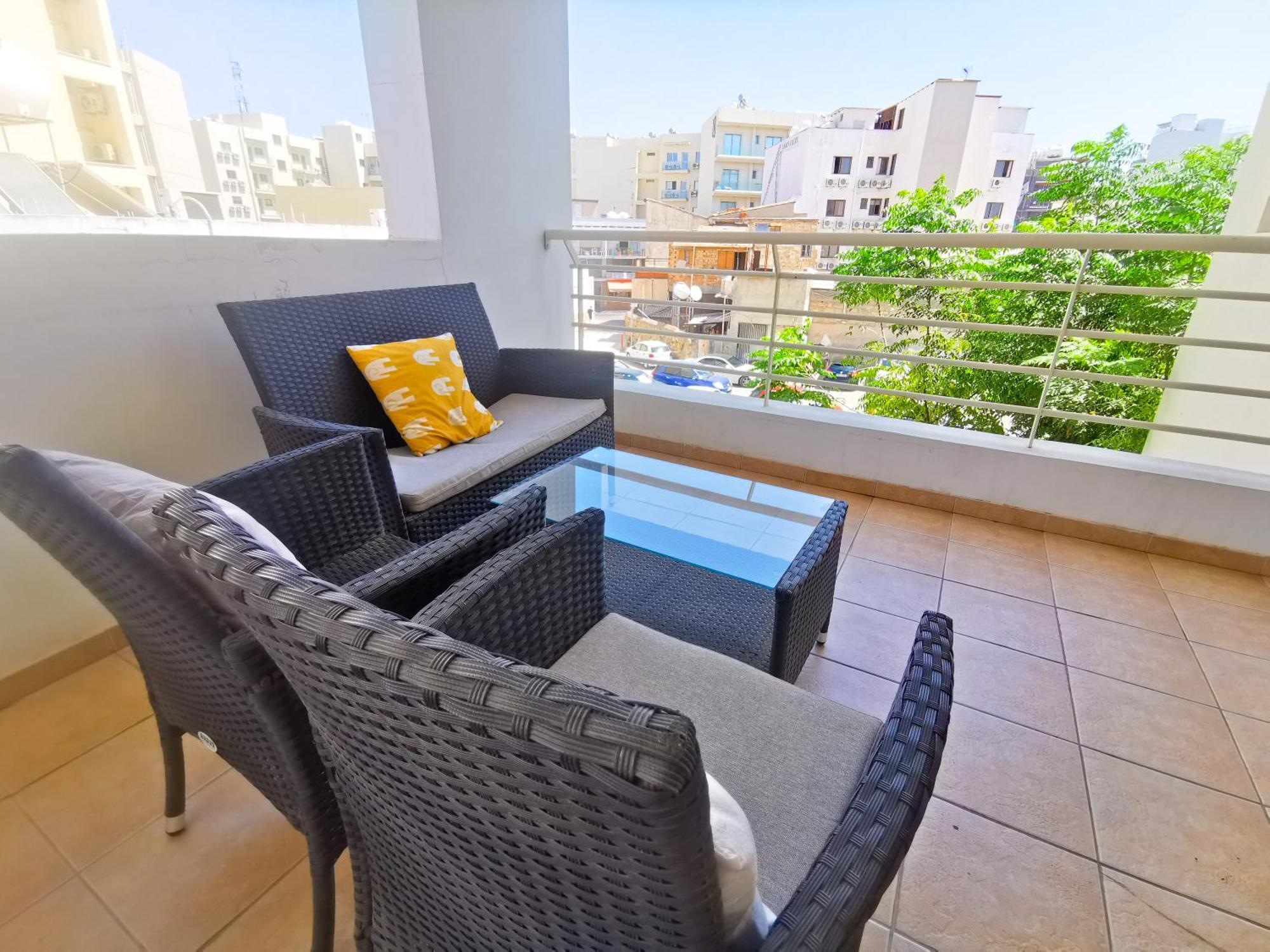 Promenade Breeze City Apartment Lárnaka Kültér fotó
